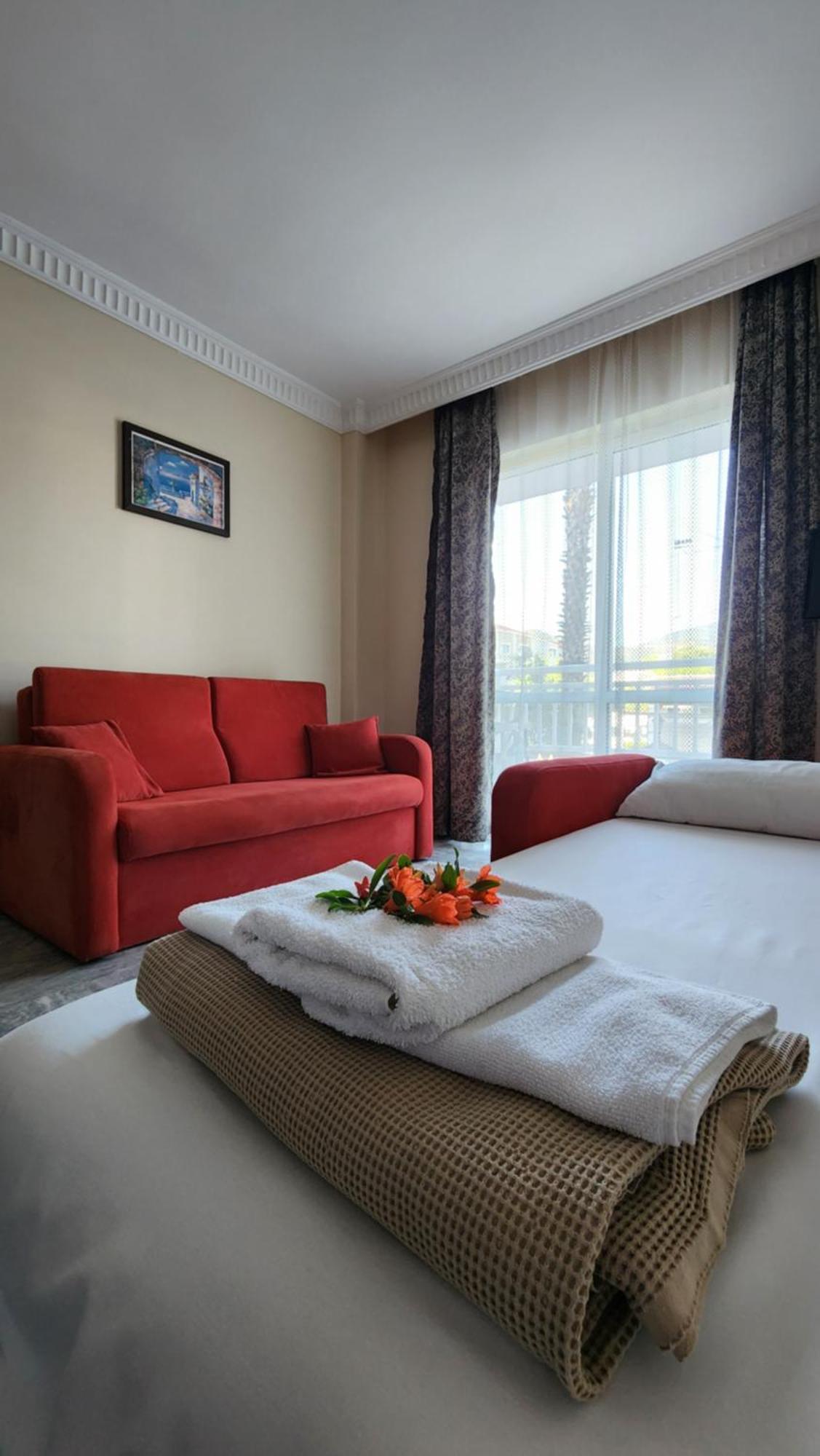 Irem Apart Hotel Marmaris Esterno foto