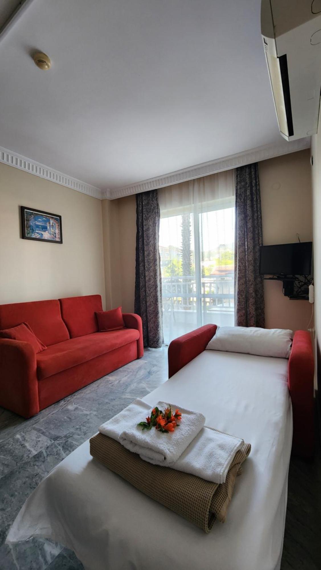 Irem Apart Hotel Marmaris Esterno foto